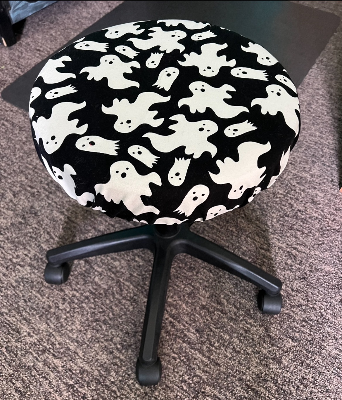 Glow in the dark ghosty stool cover